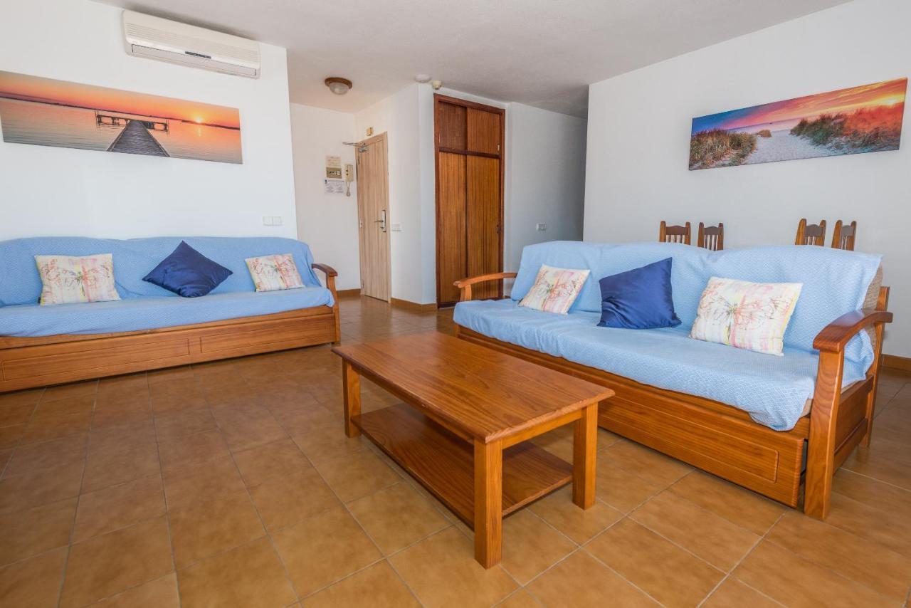 Apartments Niko Santa Eularia des Riu Exteriör bild