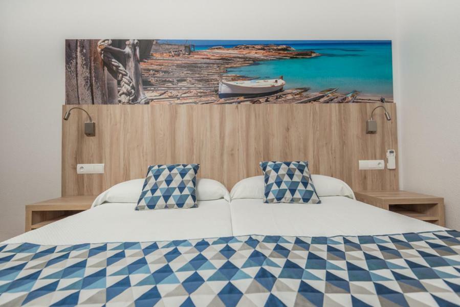 Apartments Niko Santa Eularia des Riu Exteriör bild